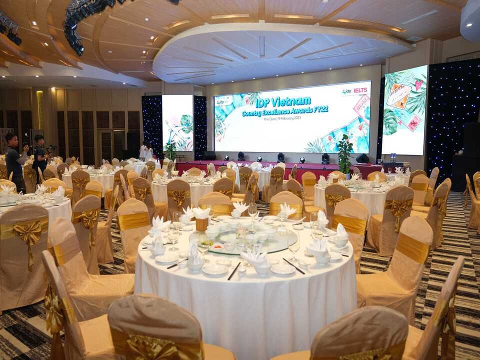 CHUYÊN TỔ CHỨC GALA DINNER TẠI PHÚ QUỐC