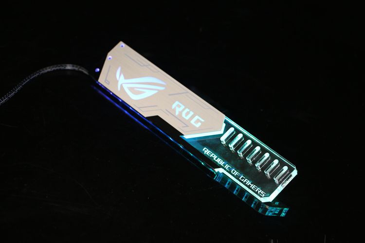 Giá Đỡ VGA Asus ROG RGB