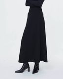  23 A SKIRT 