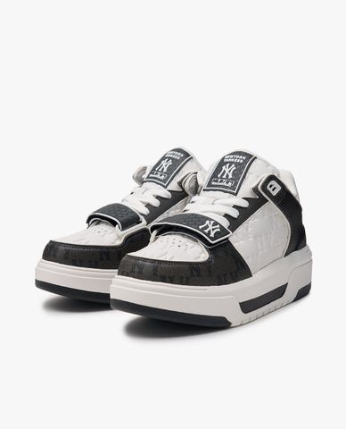 MLB - Giày sneakers unisex cổ thấp Chunky Liner Mid Classic Monogram