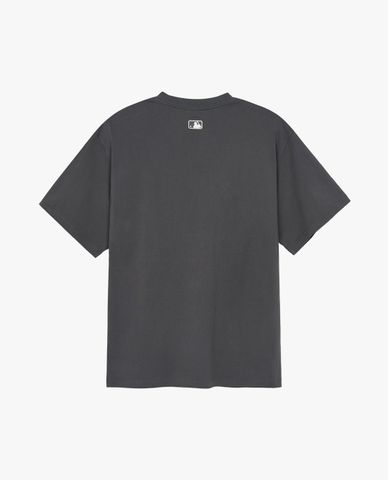 MLB - Áo thun unisex cổ tròn tay ngắn hiện đại Vintage Monogram