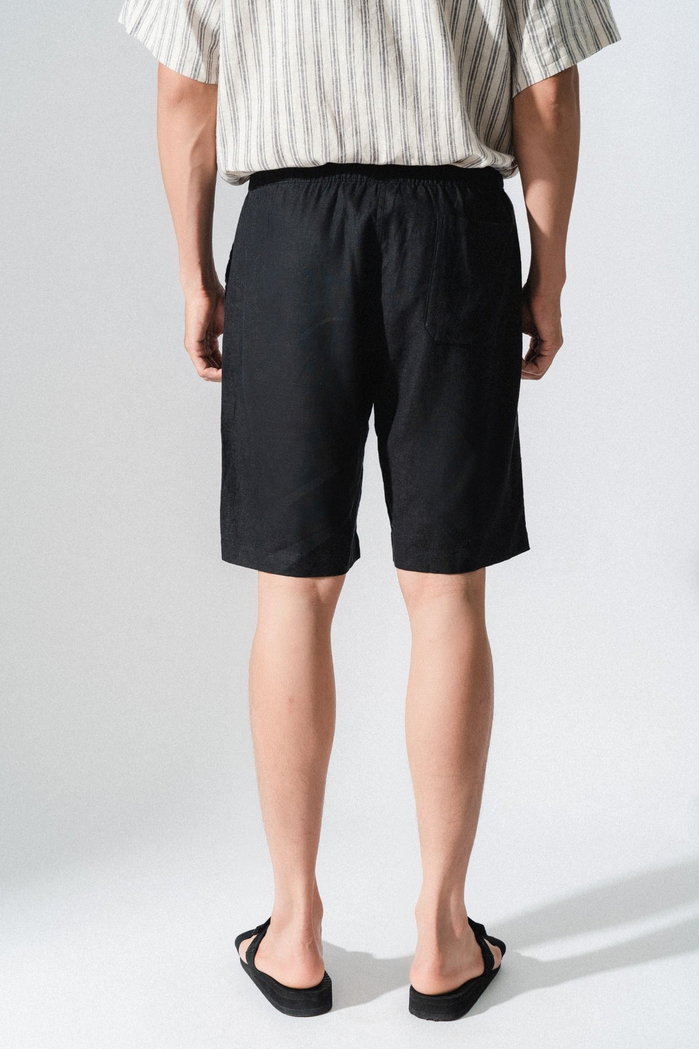  Quần shorts nam vải linen 