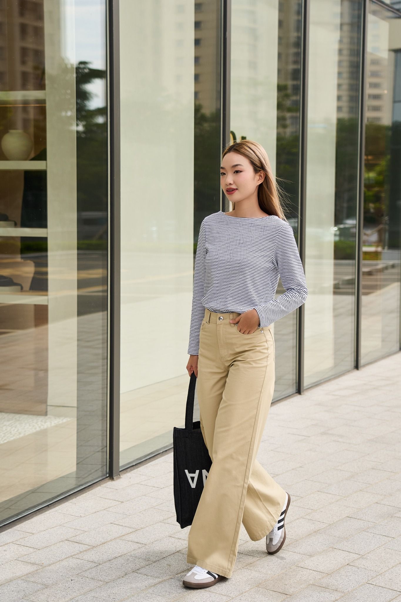  Quần dài nữ ống rộng vải twill 