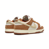 Nike Dunk Low Prm Medium Curry
