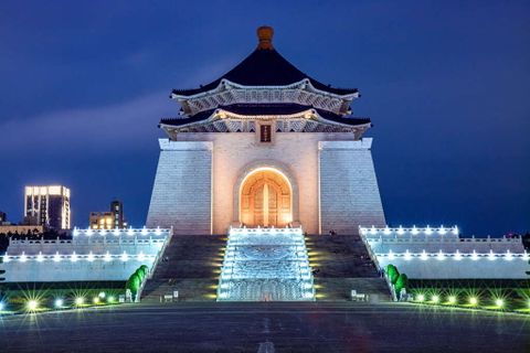 HÀ NỘI - CAO HÙNG - ĐÀI TRUNG - ĐÀI BẮC – HÀ NỘI 5N4Đ