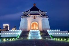 HÀ NỘI - CAO HÙNG - ĐÀI TRUNG - ĐÀI BẮC – HÀ NỘI 5N4Đ