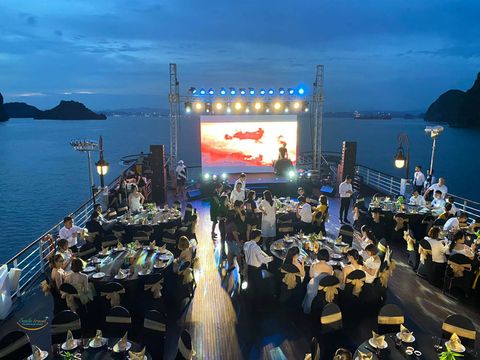 DU THUYỀN PARADISE GRAND 5 SAO TRÊN VỊNH LAN HẠ