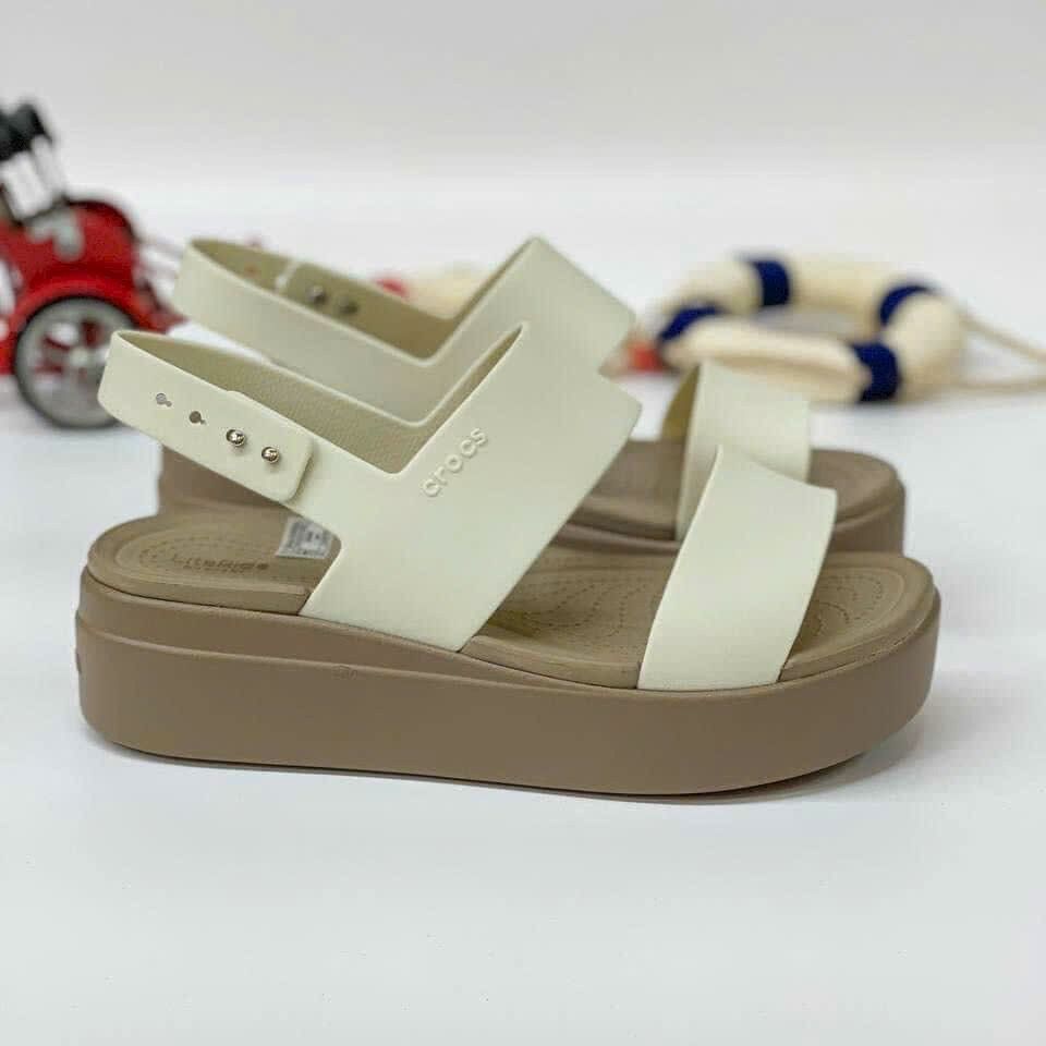 Sandal bánh mì Crocs cao 5p NA480