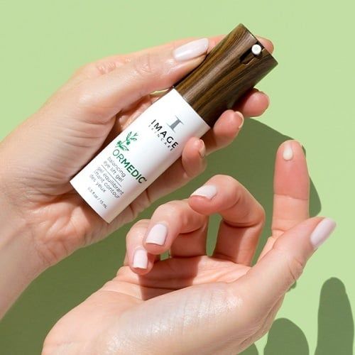 Gel dưỡng mắt giảm nhăn và nâng cơ vùng mắt Ormedic Balancing Eye Lift Gel 15ml