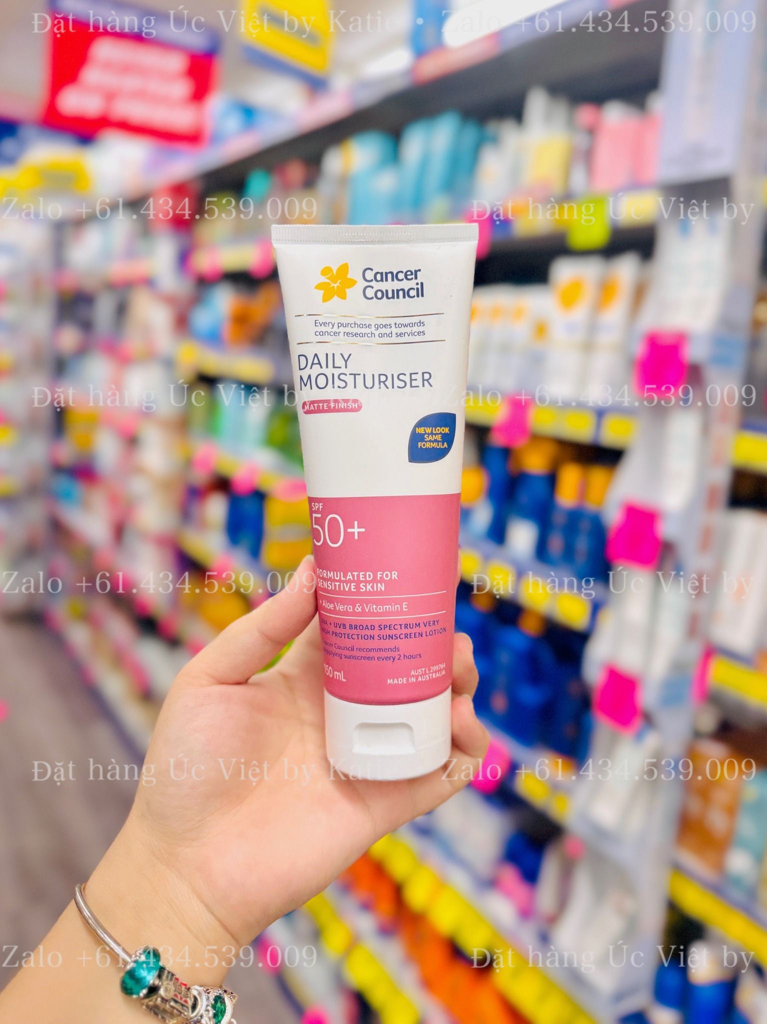 Kem chống nắng trong suốt dưỡng ẩm Cancer Council SPF 50+ Face & Body Moisturiser 150mL