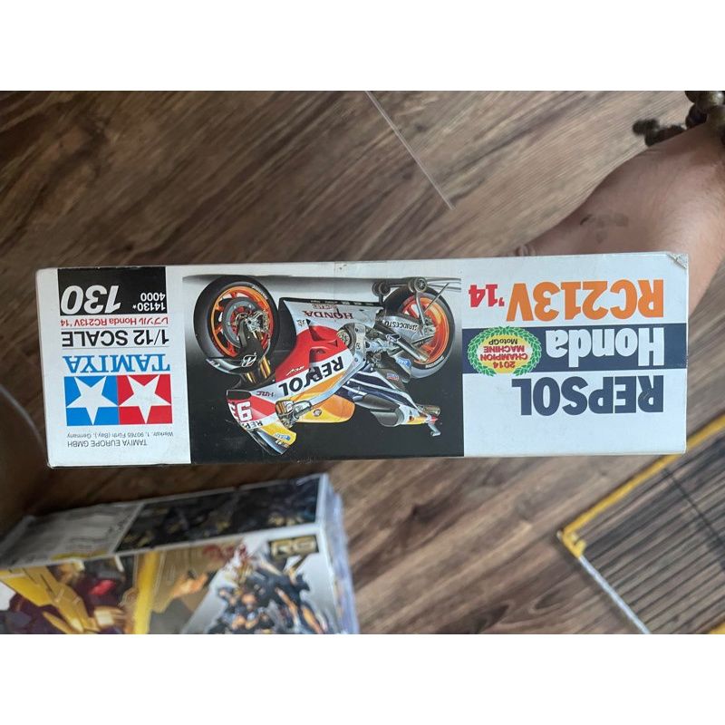 Mô hình moto honda rc213v