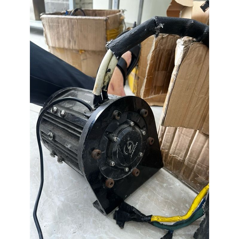 động cơ QS 4000w 138 90h mid drive qua dùng