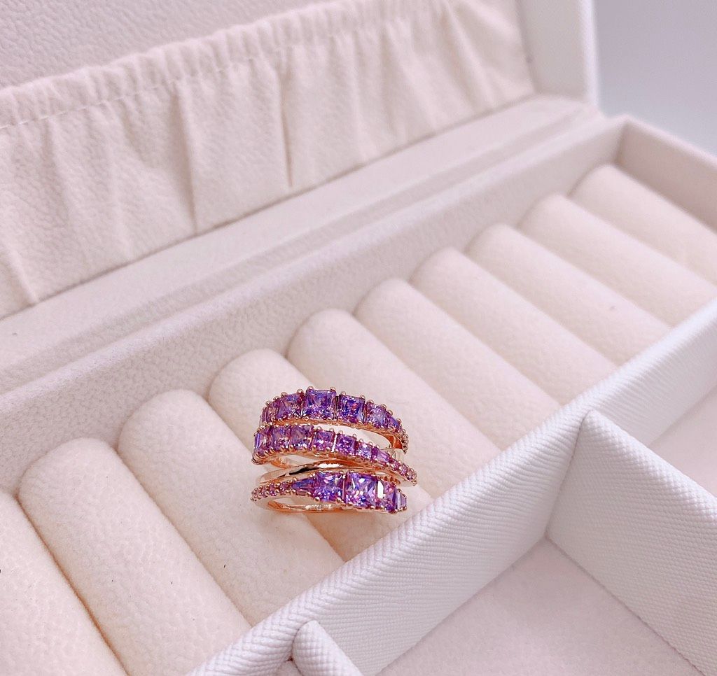 Nhẫn Swarovski Twist tone tím sz 50 - Swarovski Twist wide ring Purple, Rose gold-tone plated sz 50