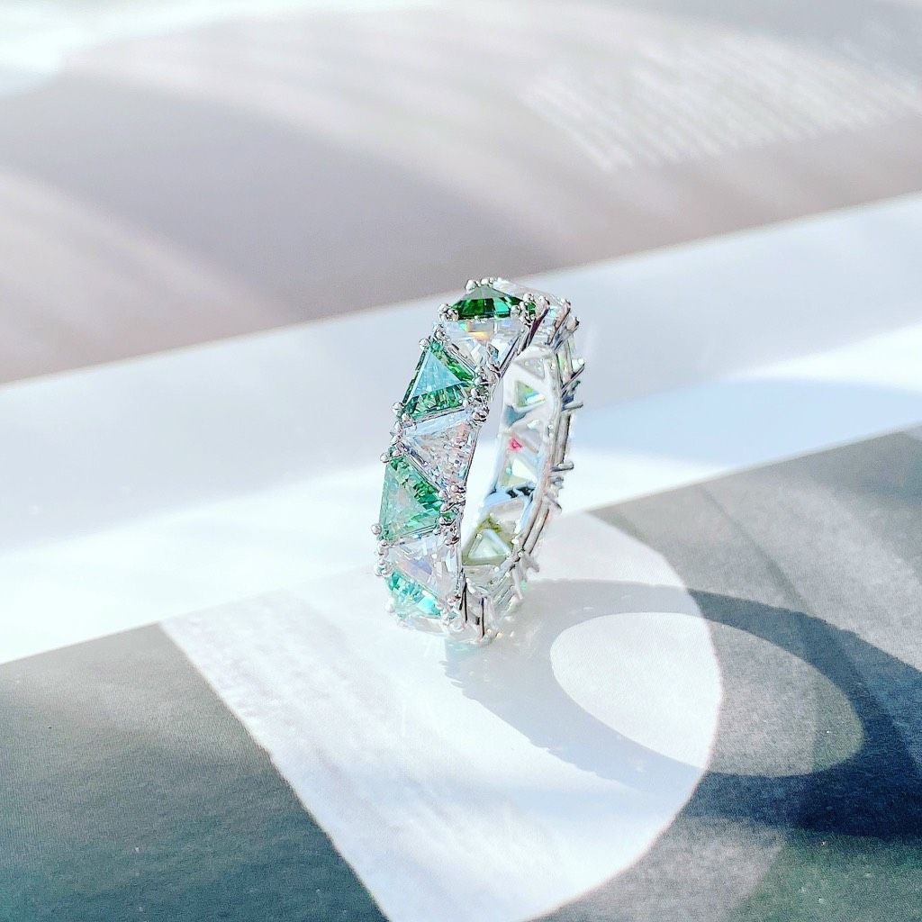 Nhẫn Swarovski Ortyx cocktail màu xanh lá cây - Swarovski Ortyx cocktail ring Triangle cut, Green, Rhodium plated
