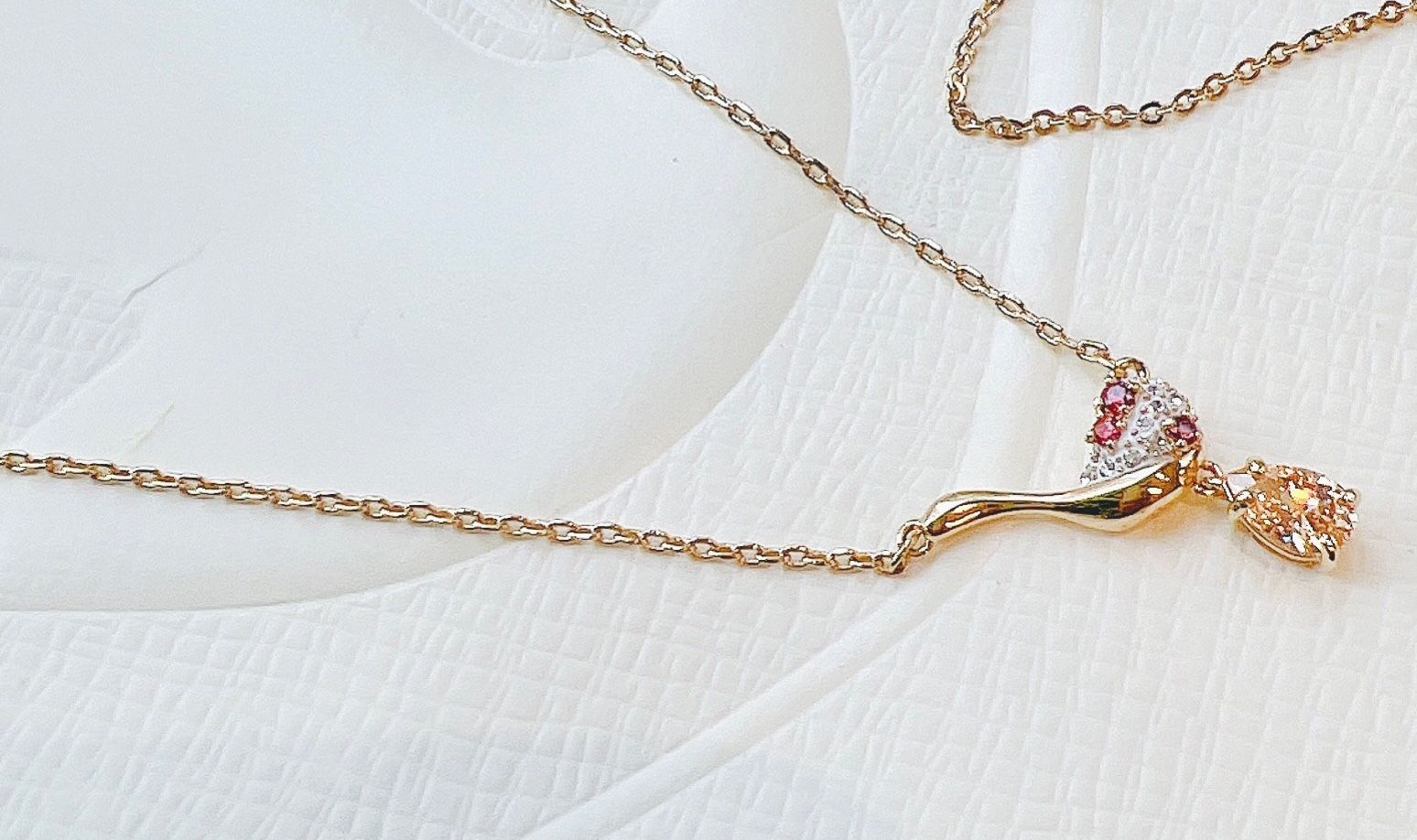 Cariti pendant Red bean ice, Multicolored, Gold-tone plated