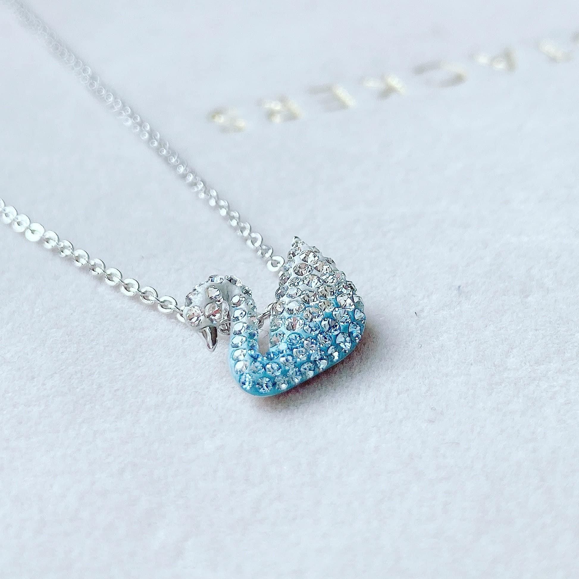 Dây chuyền thiên nga ombre xanh Swarovski size bé - Swarovski Iconic Swan pendant, Small, Blue, Rhodium plated