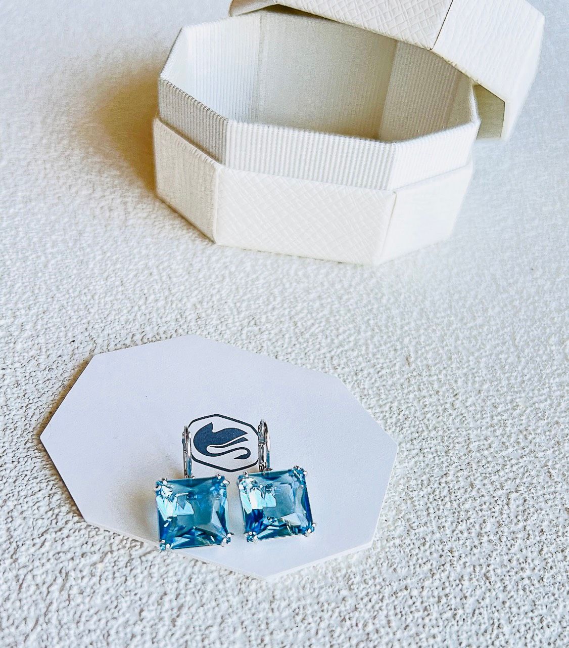 Khuyên tai Swarovski Millenia xanh aqua - Swarovski Millenia drop earrings Square cut, Blue, Rhodium plated