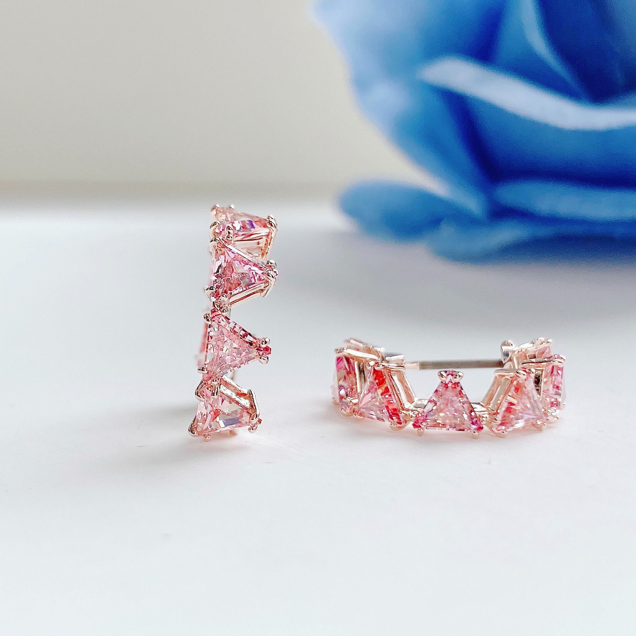 Ortyx hoop earrings Triangle cut, Small, Pink, Rose gold-tone plated
