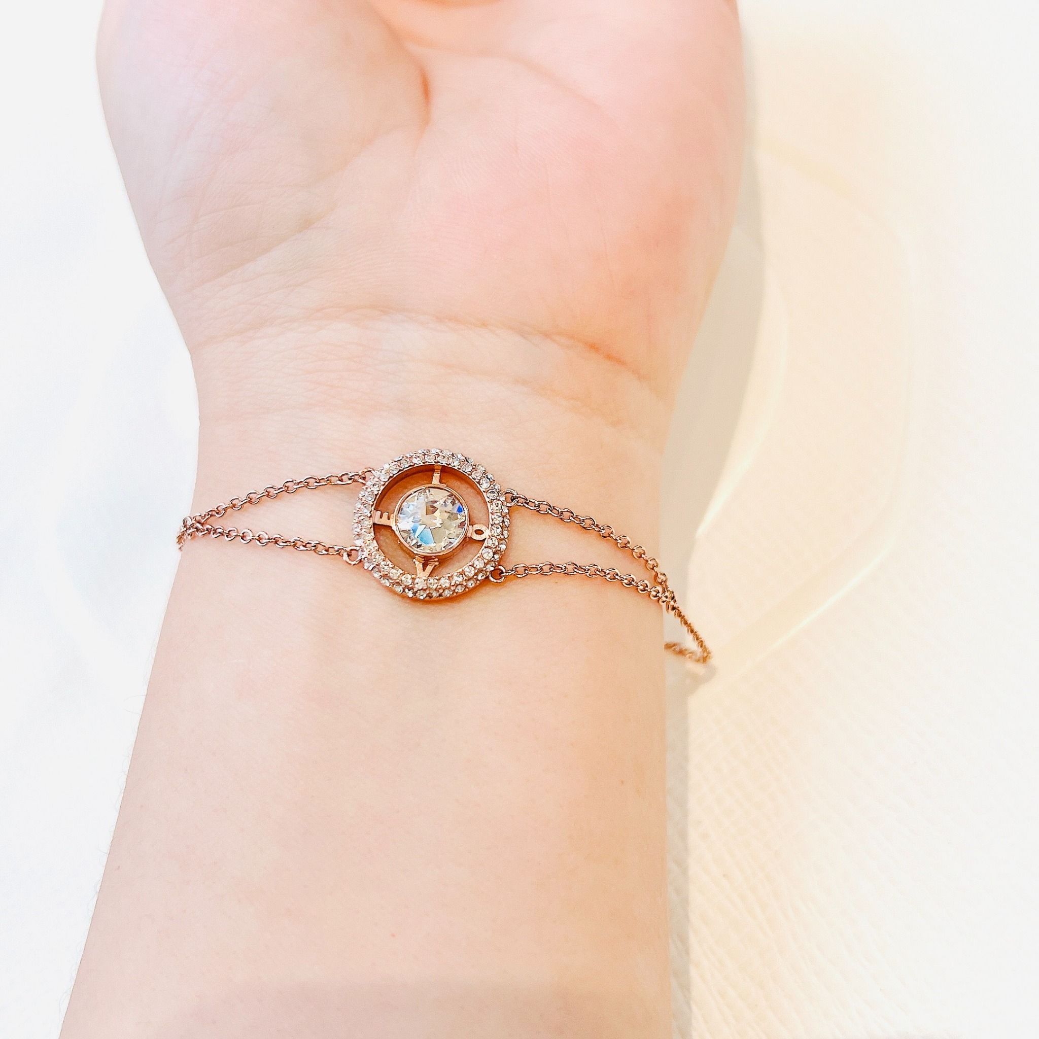 Admiration - Love bracelet Round cut, White, Rose gold-tone plated