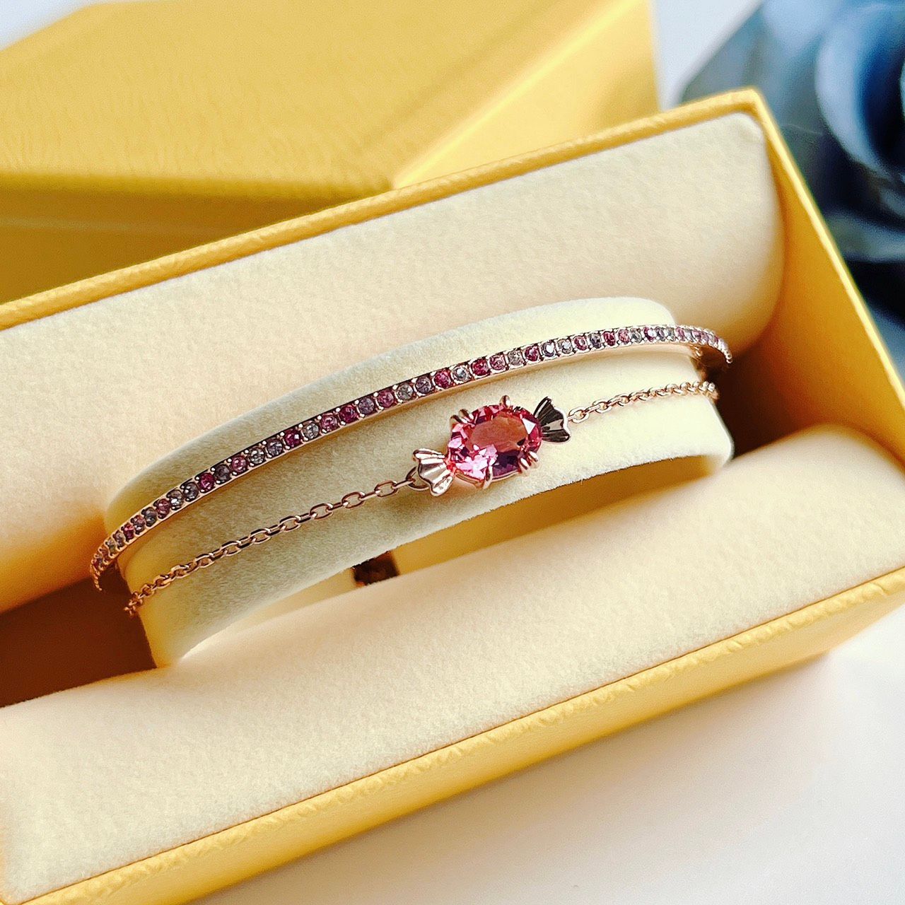 Gema 520 bangle Candy, Pink, Rose gold-tone plated