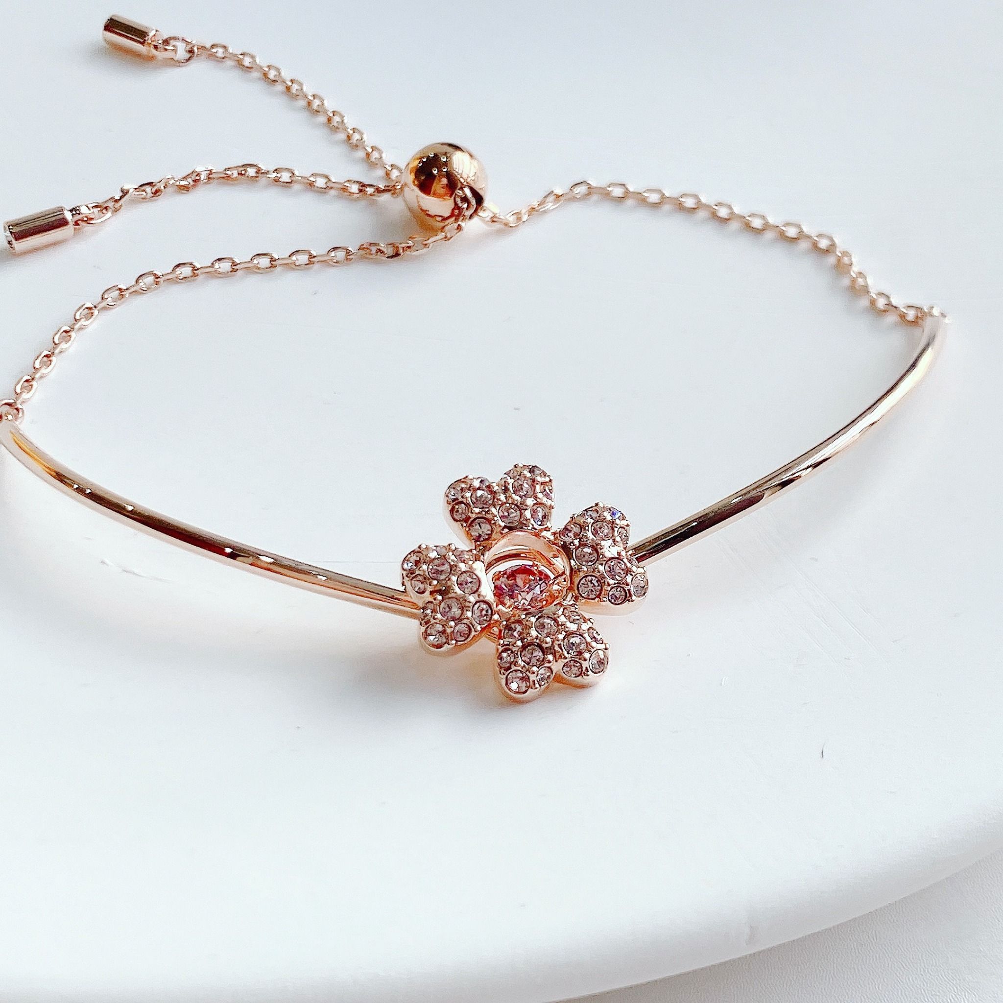Lắc tay Swarovski Idyllia cỏ bốn lá vàng hồng -Swarovski Idyllia bracelet Clover, White, Rose gold-tone plated