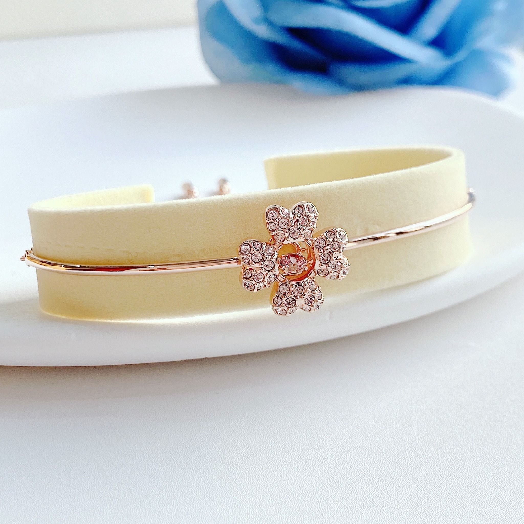 Lắc tay Swarovski Idyllia cỏ bốn lá vàng hồng -Swarovski Idyllia bracelet Clover, White, Rose gold-tone plated
