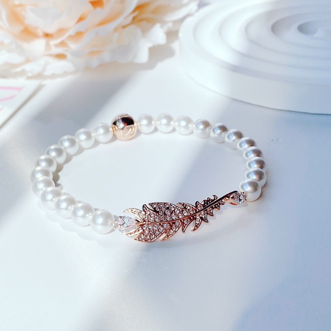 Nice bracelet Feather, White, Rose gold-tone plated, Size S