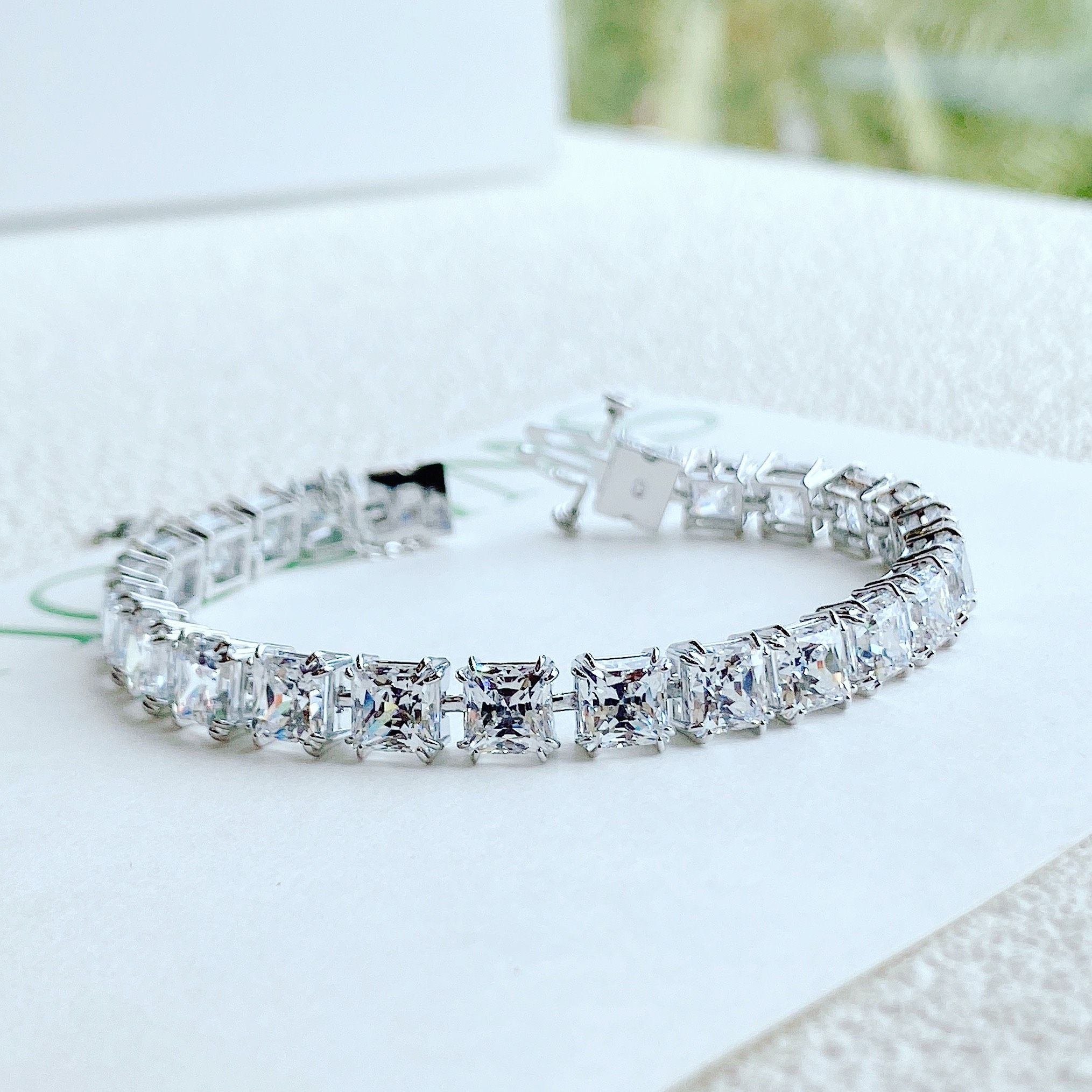 Lắc tay Swarovski Millenia giác cắt vuông màu trắng - Swarovski Millenia bracelet Square cut, Small, White, Rhodium plated