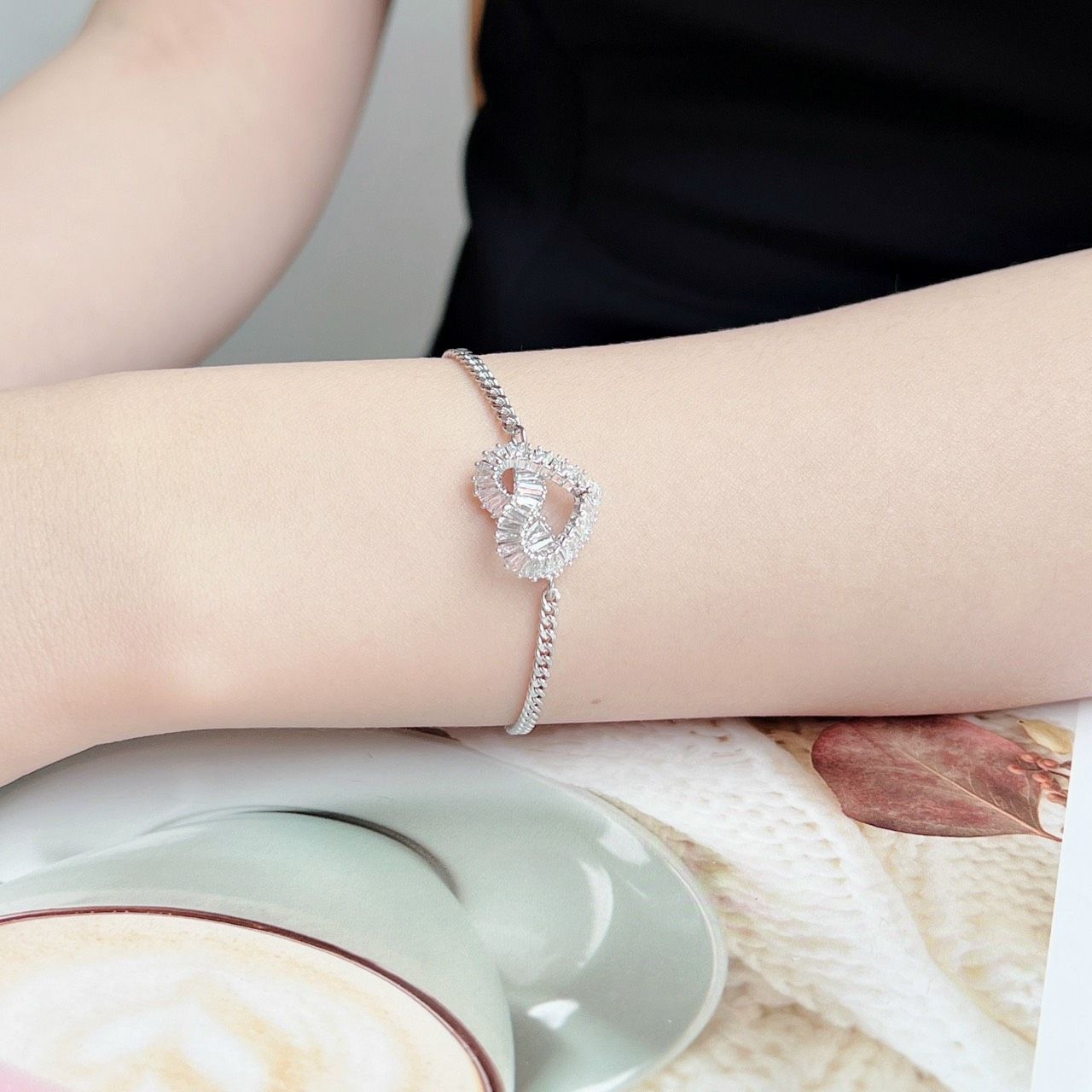 Matrix bracelet Heart, White, Rhodium plated