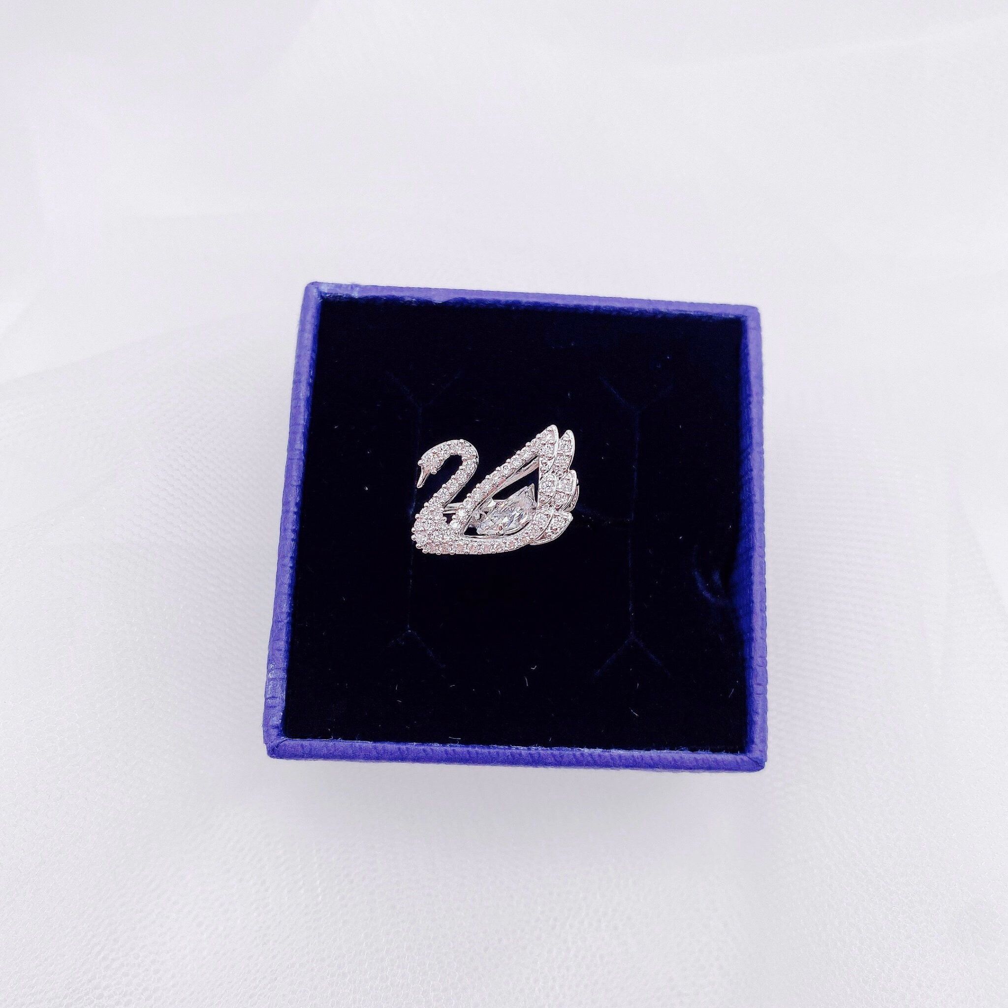 Nhẫn nga dancing trắng size 52, 55 - Swarovski Dancing Swan ring, Swan, White, Rhodium plated size 52-55
