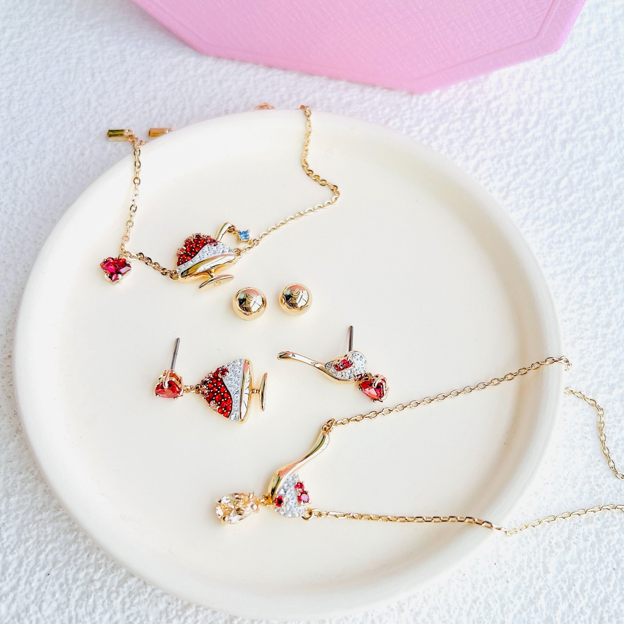 Cariti set Red bean ice, Red, Gold-tone plated