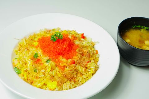 サーモン、とびっこ焼き飯 / Salmon ＆ Tobiko Fried Rice | Salmon ＆ Tobiko Fried Rice
