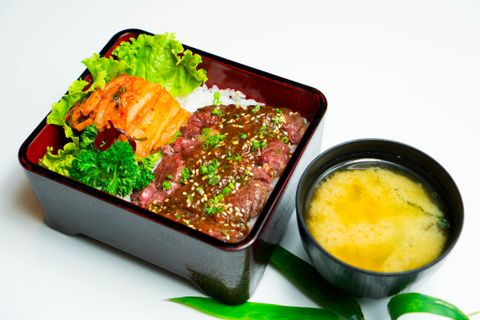 ステーキ丼/ Steak Rice Bowl | Cơm Bò Bít Tết