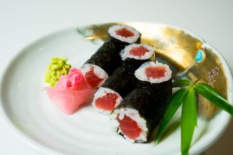 鉄火巻き/ Tuna Rolls | Cơm Cuộn Cá Ngừ