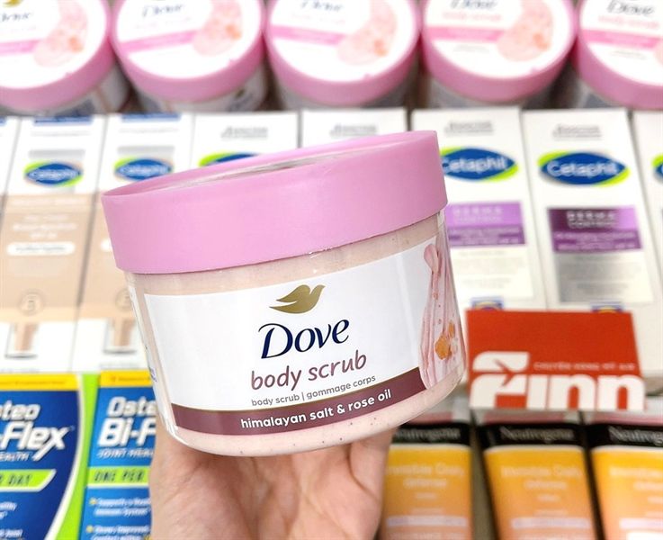 Tẩy tế bào chết Dove Beauty Himalayan Salt & Rose Oil Body Scrub 10.5Oz 298g