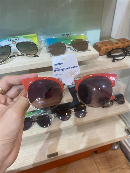 (SALE-SUN) Kính V305908-01-19 Red
