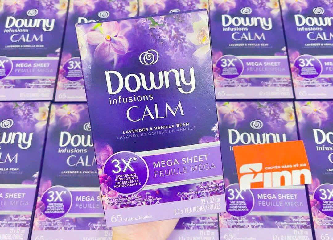 Giấy thơm quần áo Downy Infusions Calm Lavender and Vanilla Bean 65 tờ