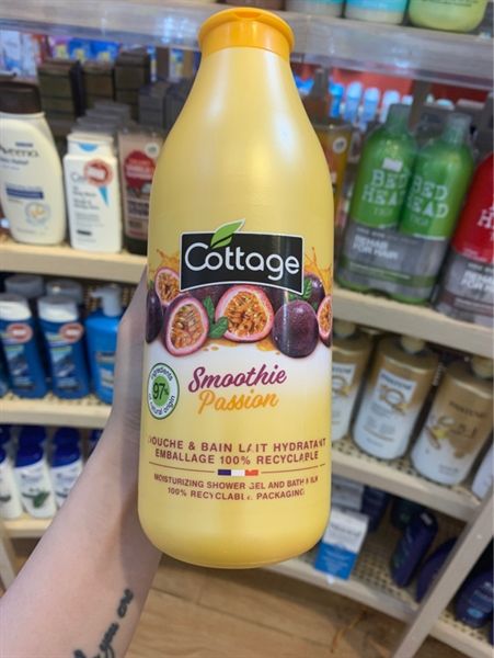 Sữa tắm dưỡng ẩm Cottage Smoothie Passion 25.3Oz 750ml