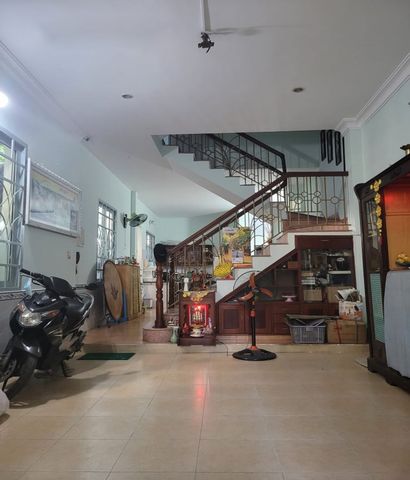 Bán nhà HXT có 2 mặt view thoáng 18/ Nguyễn Cửu Vân Bình Thạnh 4.8x15=74m2 1T3L giá 10ty6