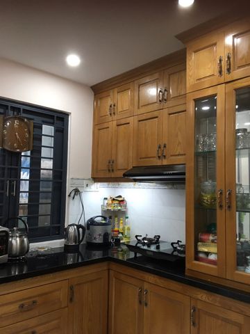 Bán nhà mặt tiền 250 NGUYỄN VĂN ĐẬU, P.11, 4x18m, Trệt_6Lầu(thang máy).