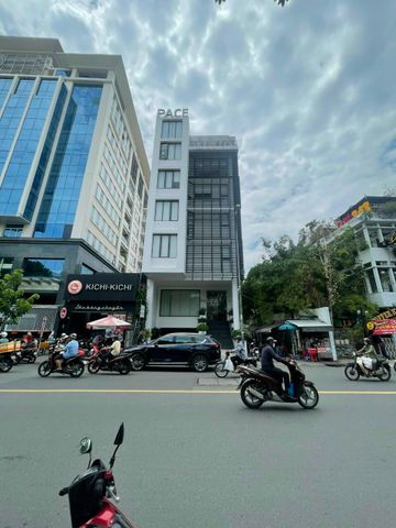 Bán khách sạn khu vip Bùi Thị Xuân, Bến Thành Q1. DT 7 x 25m, 14 tầng, 52 phòng 110 tỷ