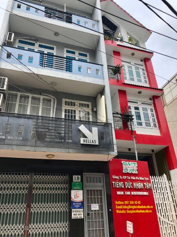 Cần bán căn nhà phố 5 tầng ngay mặt tiền đường Hoa Phượng - Phan Xích Long
