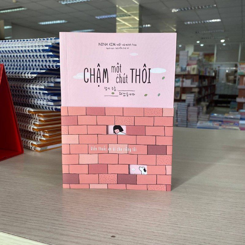 Chậm Một Chút Thôi (Tái Bản 2023) - Vanlangbooks