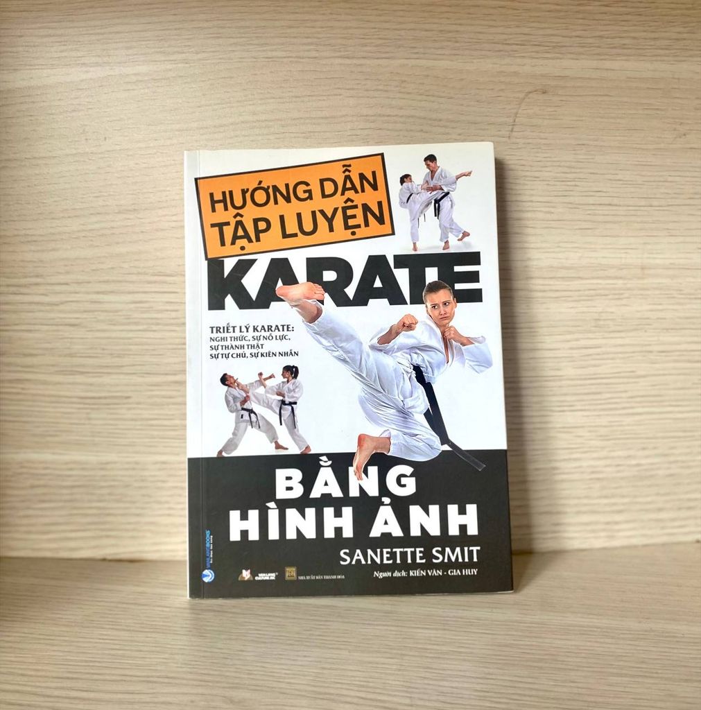 Hướng dẫn tập luyện Karate bằng hình ảnh-Vanlangbooks
