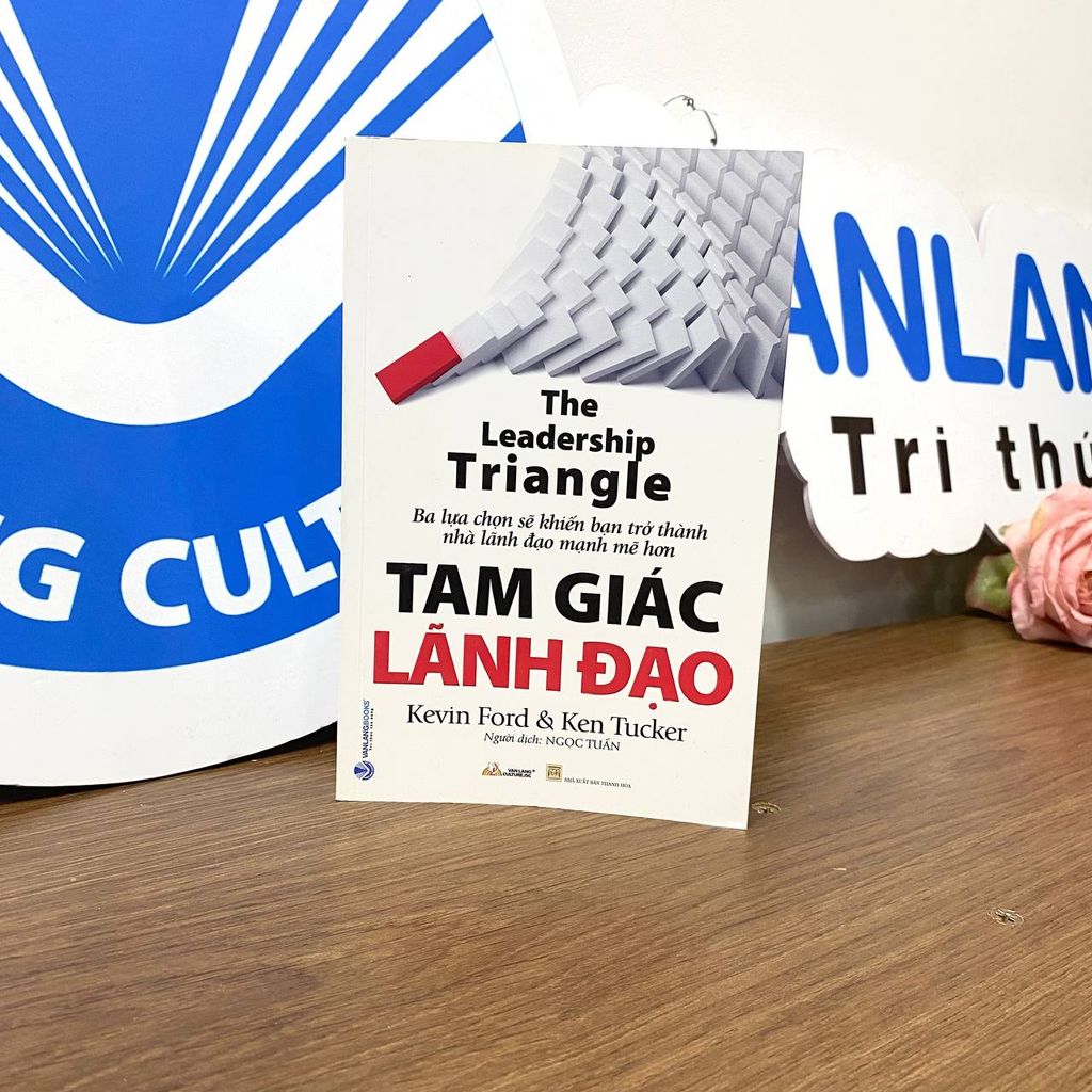 Tam Giác Lãnh Đạo