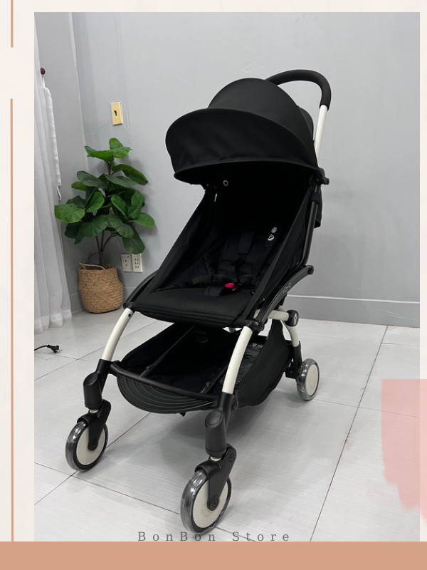 Babyzen Yoyo+ 6+ đen khung trắng mới 95%