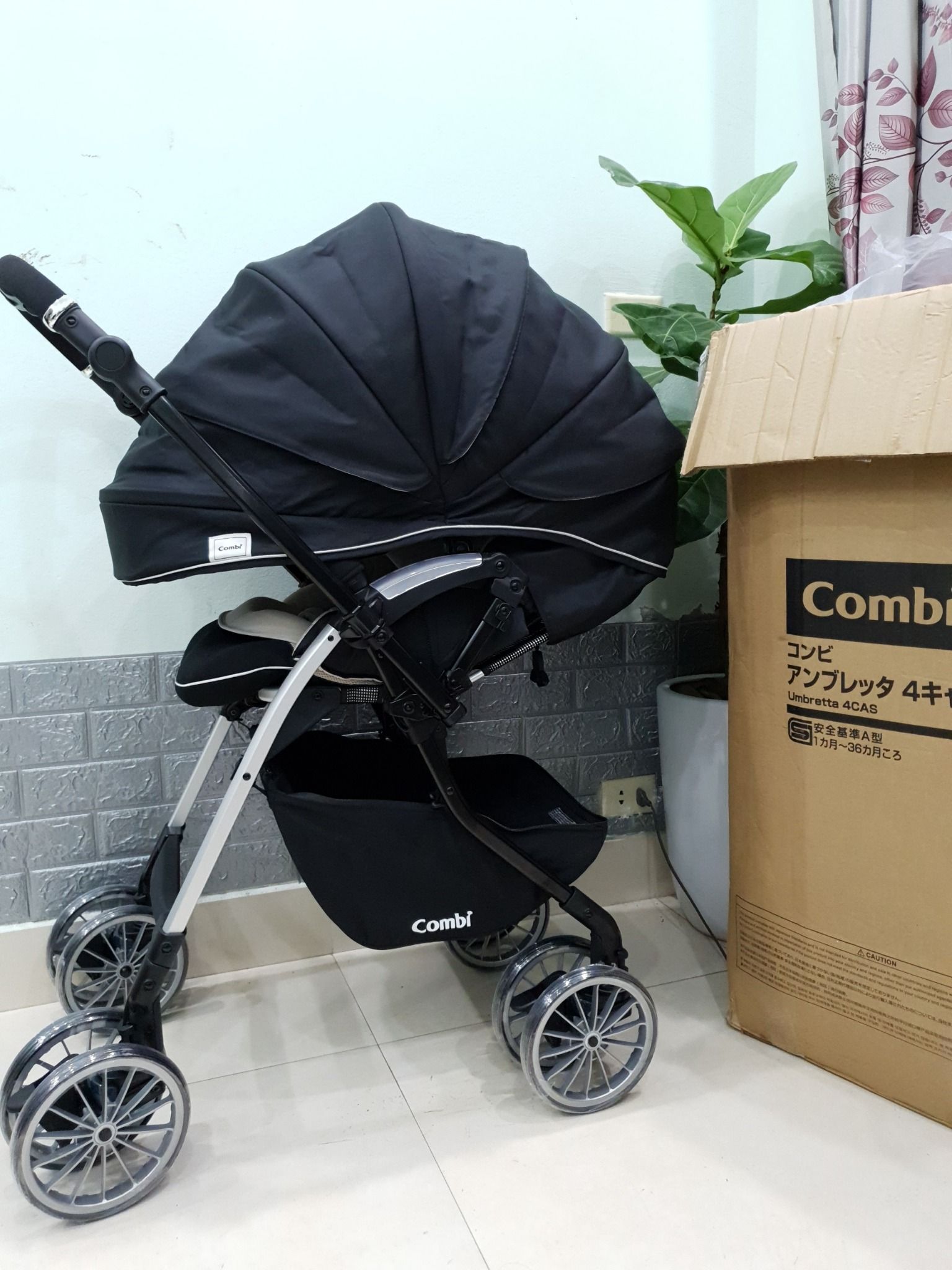  Combi Umbretta Premium hàng mới nguyên seal nội địa Nhật 