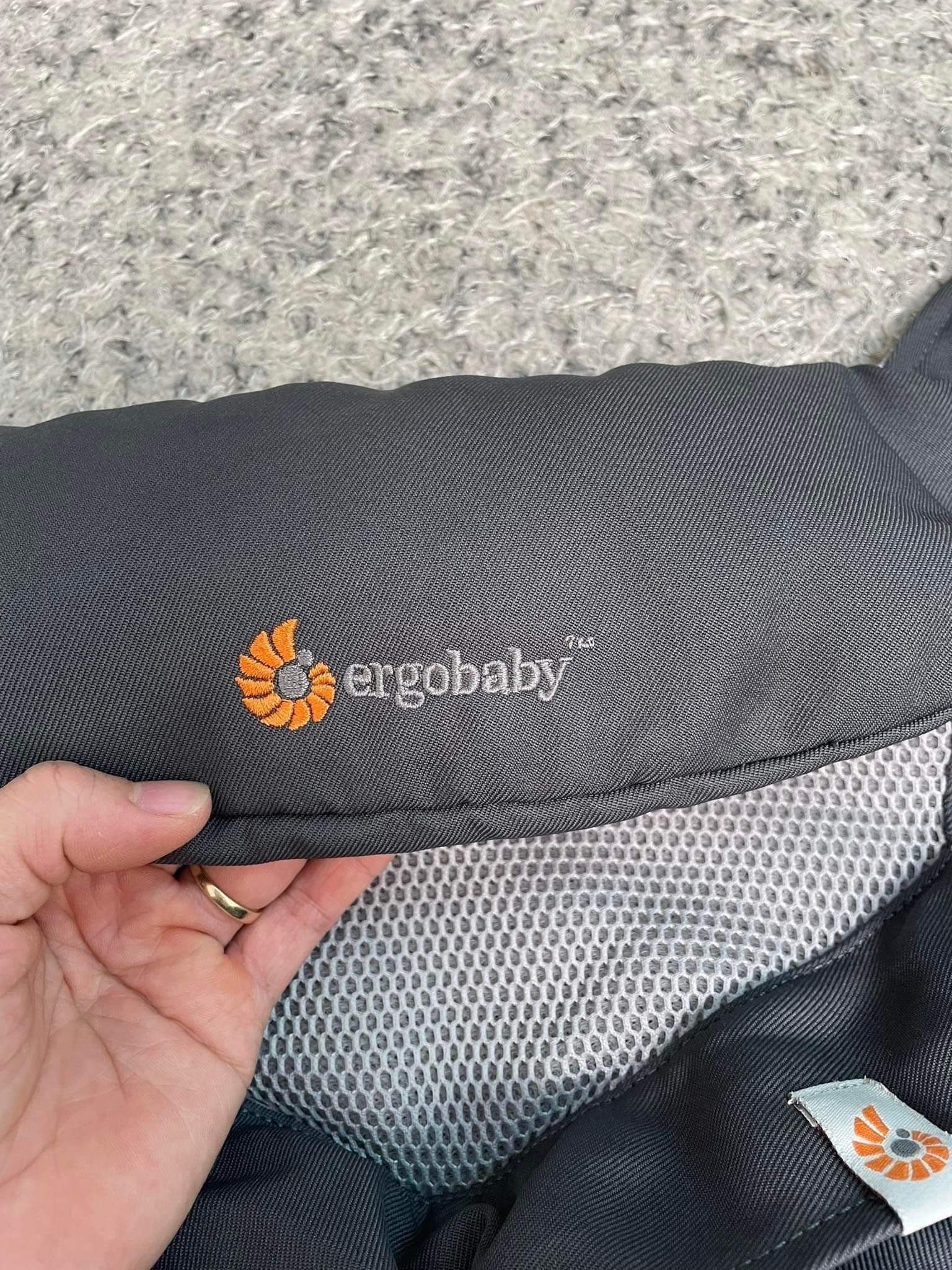 Ergobaby 360 Cool Air Mesh like new 98%