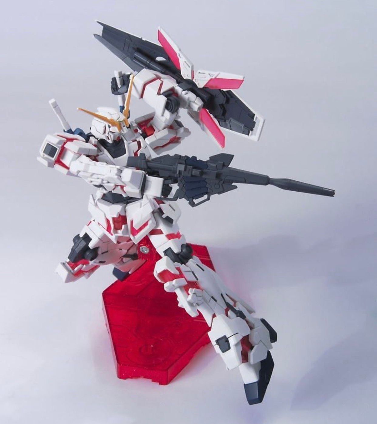 Mô hình lắp ghép xếp hình Gundam RX-0 UNICORN 1/144 Scale model, +6ages, No. RX-0