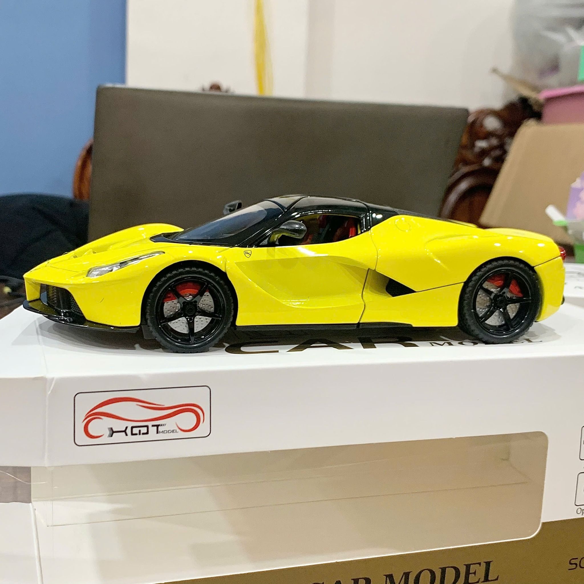 Đồ chơi vận động : MÔ HÌNH XE Ô TÔ TỶ LỆ 1:22 | PULL BACK, CÓ ĐÈN VÀ ÂM THANH No. 2201P-1, 2201P-5